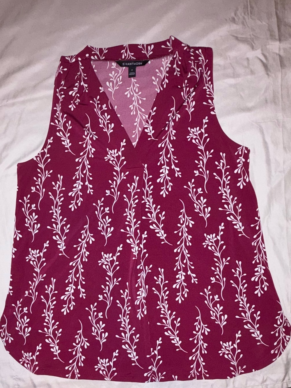 41 Hawthorn Burgundy Sleeveless V-Neck Floral Vine Top